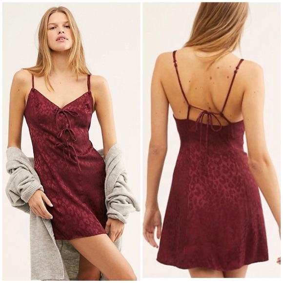 NWT Intimately Free People Bow-Dacious Wine Red Cheetah Print Mini Slip Dress - Picture 1 of 9